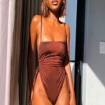 Kendi Yerinde Görüşen Zenci Escort Carol